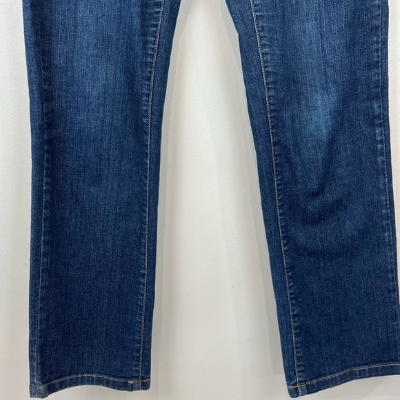 L.L. Bean Classic Fit Dark Straight Leg Blue Jeans Women’s Size 10 - Picture 3 of 13